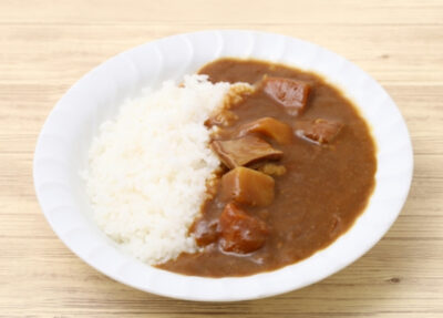 鍋でお湯をわかさなくてもできるレトルト調理器で作るレトルトカレー